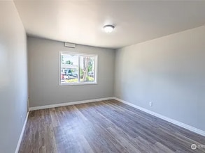 1127 Arlington Dr in Moses Lake, WA - Building Photo - Building Photo