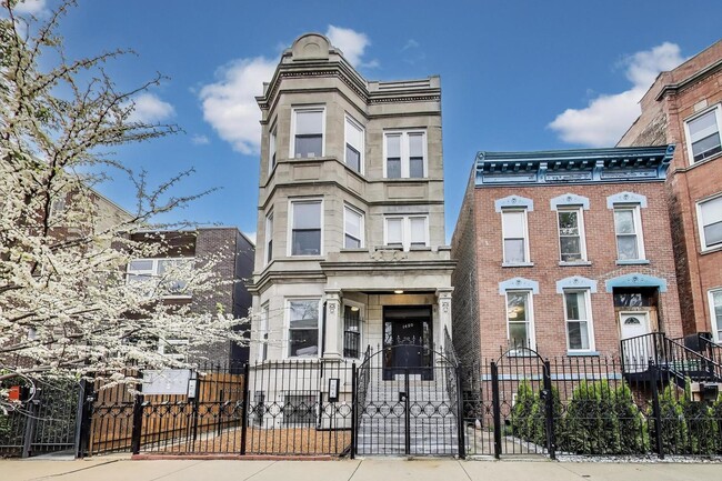 property at 1450 N Campbell Ave