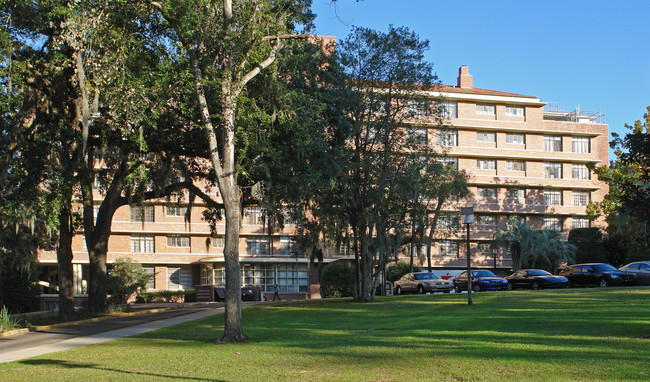 Deviney Hall in Tallahassee, FL - Foto de edificio - Building Photo