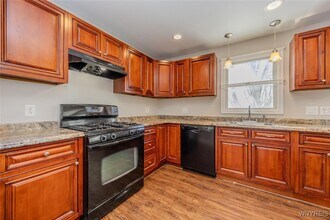 3582 Upper Mountain Rd in Sanborn, NY - Building Photo - Building Photo