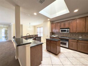 7917 Creek View Dr in North Richland Hills, TX - Building Photo - Building Photo