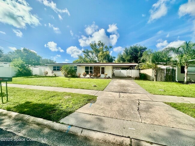 property at 1905 Ivy Dr