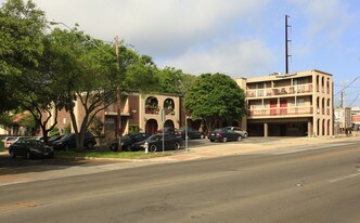 Shalimar Apartments in Austin, TX - Building Photo