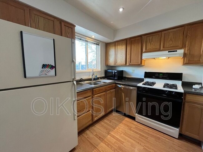 property at 516 N Bliss St