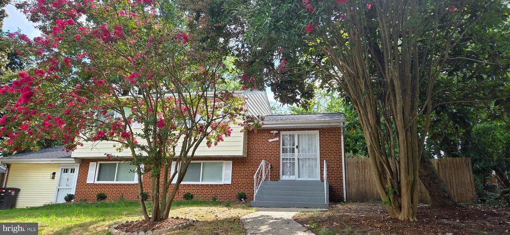 7203 Westchester Dr in Temple Hills, MD - Building Photo