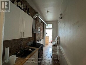 678 Huron St in Toronto, ON - Building Photo - Building Photo