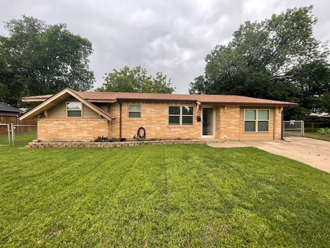 property at 408 Southern Ct