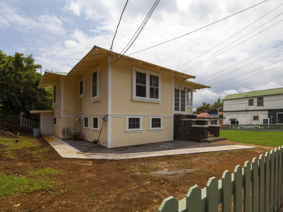 106 Wainaku St in Hilo, HI - Building Photo