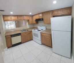 19791 SW 114th Ave, Unit 131 in Miami, FL - Foto de edificio - Building Photo