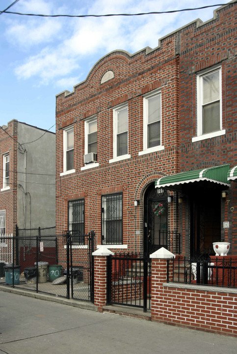 Walk-up Apartment in Brooklyn, NY - Building Photo