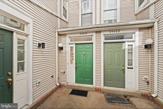 44210 Shady Glen Terrace in Ashburn, VA - Building Photo - Building Photo