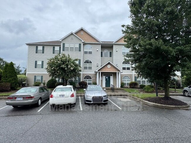 property at 6109 Hedgecock Cir