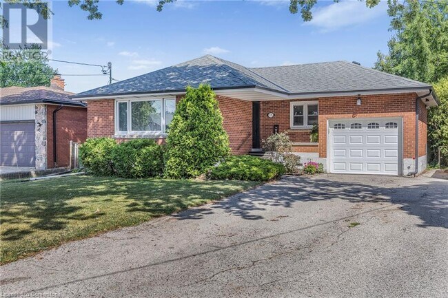 property at 125 Warren Ave