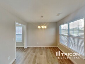 7241 Explorer Trail in Nashville, TN - Foto de edificio - Building Photo