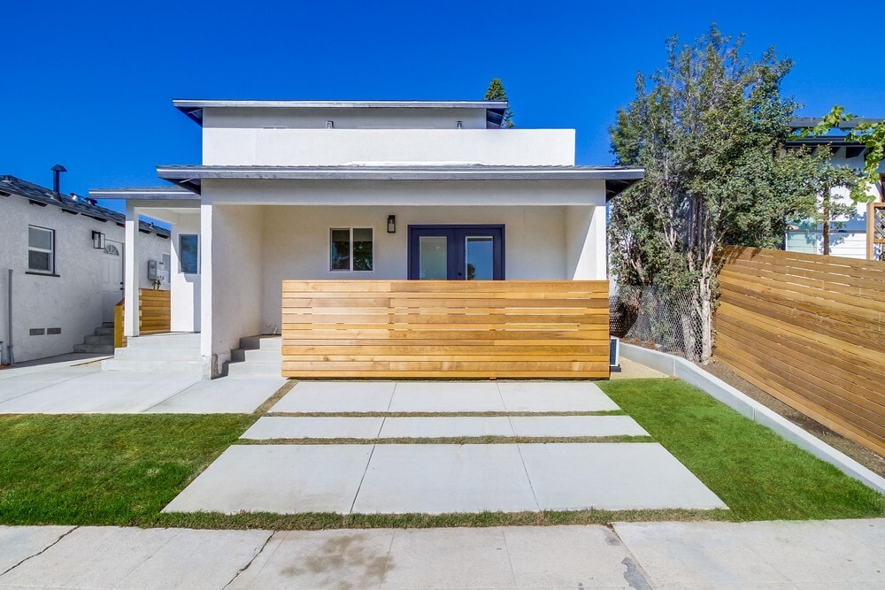 4756 Madison Ave in San Diego, CA - Building Photo