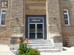 70-70 Mill St in Halton Hills, ON - Building Photo - Building Photo