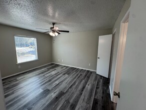 2010 Estrada Pkwy in Irving, TX - Building Photo - Building Photo