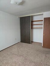 916 Mayflower Ave, Unit 916-A3 in Sheboygan, WI - Building Photo - Building Photo