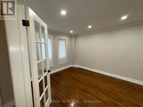 41 Forest Heights St in Whitby, ON - Building Photo - Building Photo