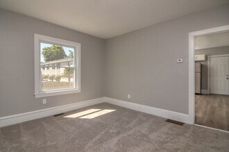 30 Chandler Ave in Taunton, MA - Building Photo - Building Photo
