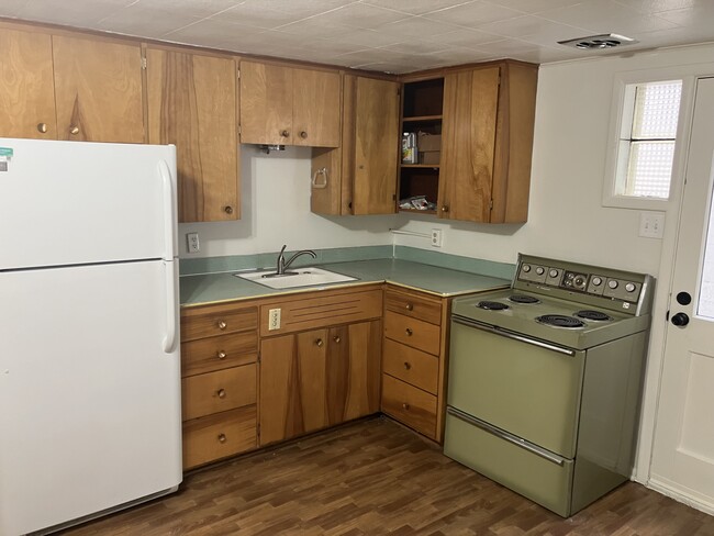 914 W A St in Moscow, ID - Building Photo - Building Photo
