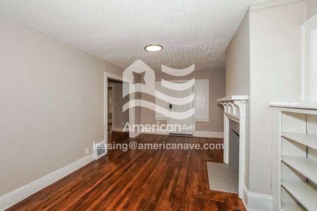 904 Bloomfield Ave in Akron, OH - Foto de edificio - Building Photo