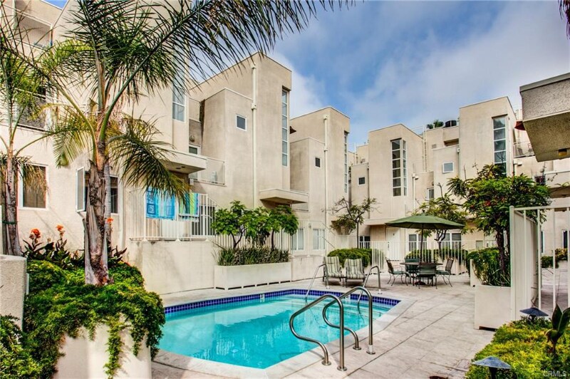 3944 Kentucky Dr in Los Angeles, CA - Building Photo