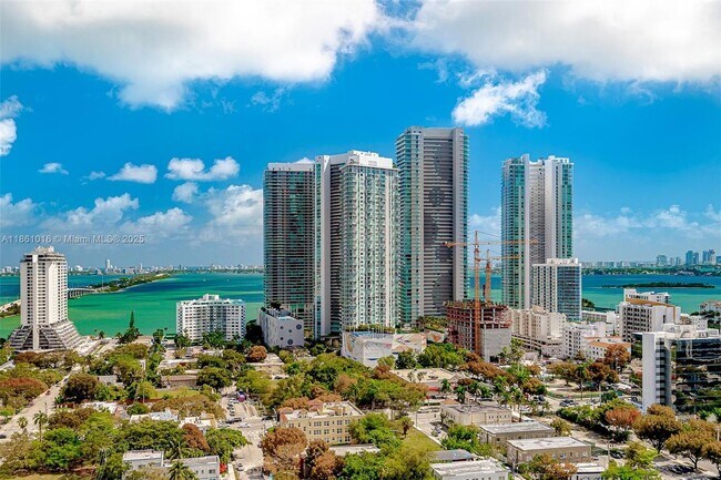 3301 NE 1st Ave in Miami, FL - Building Photo - Building Photo