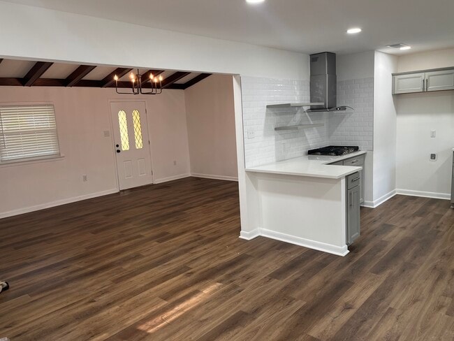 745 Westbrook Dr in Baton Rouge, LA - Foto de edificio - Building Photo