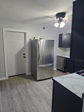 1040 Polk St in Gary, ID - Foto de edificio - Building Photo