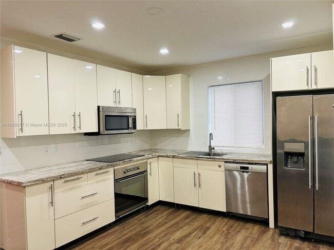 property at 1717 Buchanan St