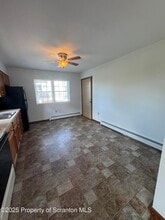 622 Terrace St in Dunmore, PA - Building Photo - Building Photo