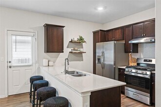 7101 Spirit Hill Rd in Austin, TX - Building Photo - Building Photo