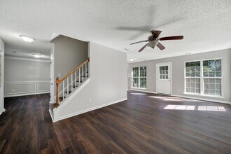 5517 Brook Falls Ct in Charlotte, NC - Building Photo - Building Photo