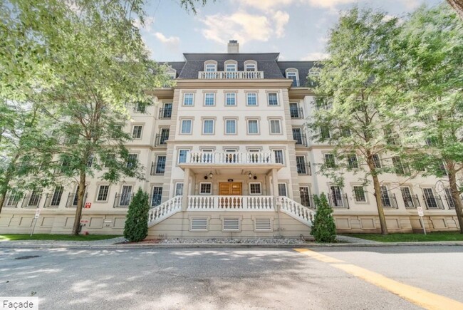 property at 101 Du Château Rue