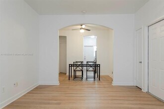 1561 Lenox Ave. in Miami Beach, FL - Building Photo - Building Photo
