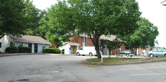 Sweetbriar Apartments in Lexington, SC - Foto de edificio - Building Photo