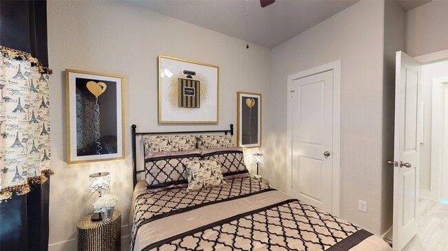 property at 9007 Lonestar Creekbend Ln