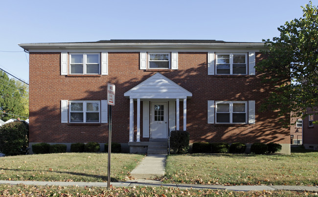 Deer Park Apartments in Cincinnati, OH - Building Photo - Building Photo