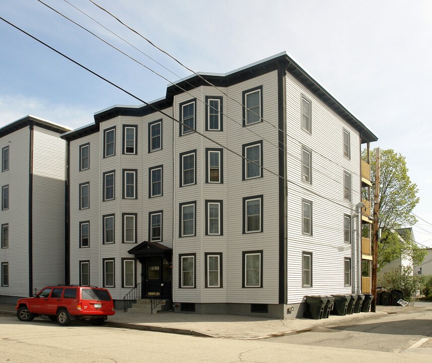 14 3rd St in Manchester, NH - Building Photo