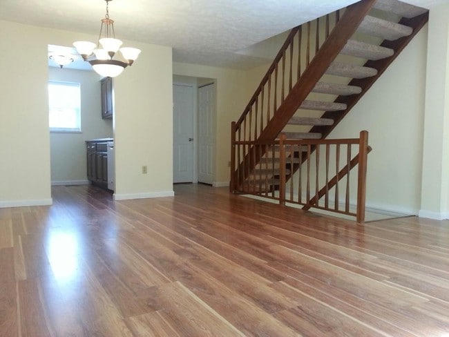 505 Bayberry Ln in Imperial, PA - Building Photo - Building Photo