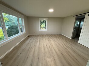 24200 TN-22 in Mc Kenzie, TN - Building Photo - Building Photo