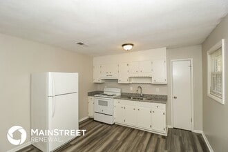 3791 S Ridge Dr in Lithia Springs, GA - Building Photo - Building Photo