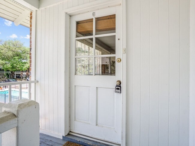 10438 Jefferson Hwy in Baton Rouge, LA - Building Photo - Building Photo