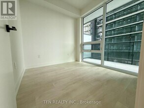 127 Broadway Ave in Toronto, ON - Building Photo - Building Photo