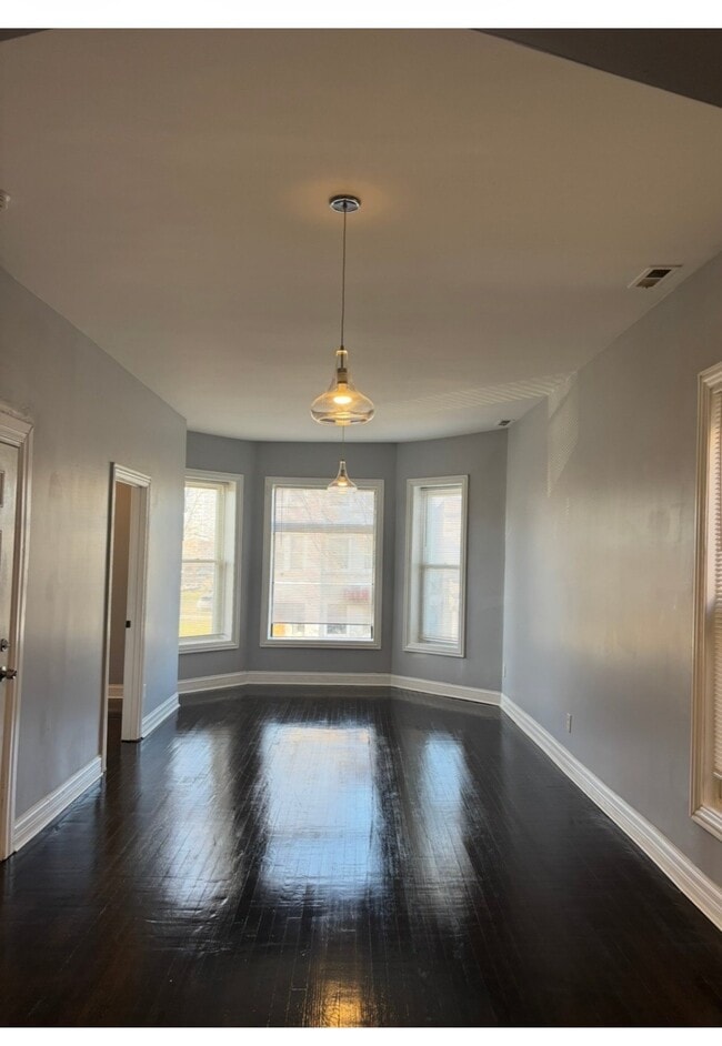 3851 W Adams St, Unit 2#