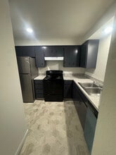 15715 63rd St Ct E in Sumner, WA - Foto de edificio - Building Photo