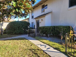 200 Maitland Ave in Altamonte Springs, FL - Foto de edificio - Building Photo