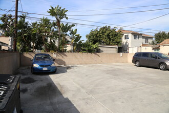 3019 Alsace Ave in Los Angeles, CA - Building Photo - Building Photo