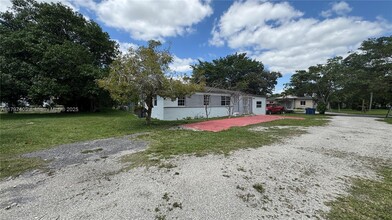 11434 NW 22nd Ave in Miami, FL - Building Photo - Building Photo
